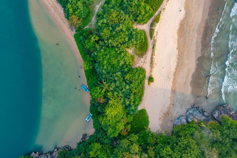 Bentota Beach